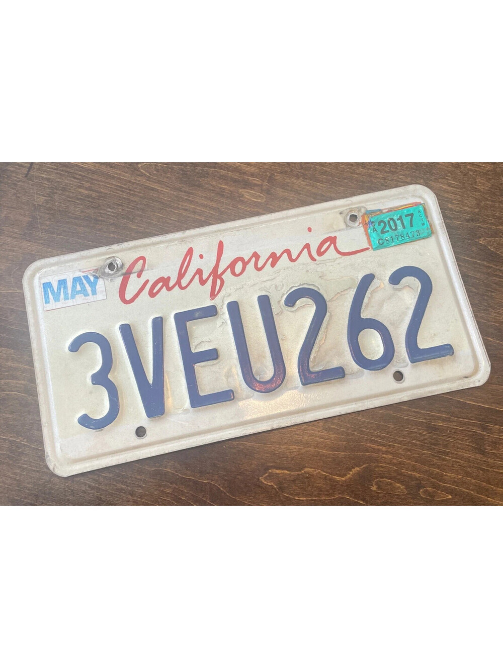 License Plate California CA Cali USA American Vintage Expired 2017 3 VEU 262 Tw